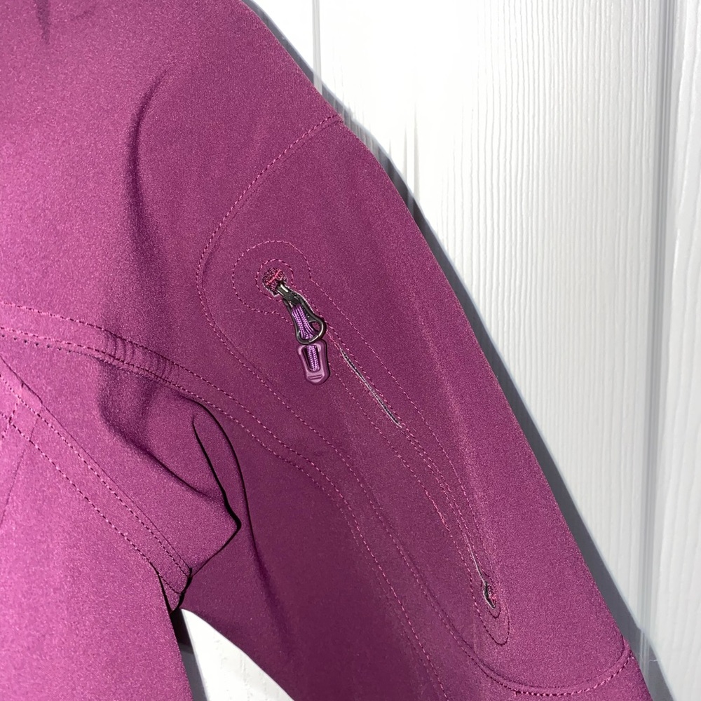 Marmot Soft Shell Waterproof Windbreaker - Picture 2 of 3